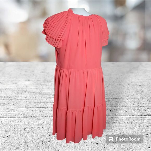 Vince Camuto Pleated Tiered  Flutter Sleeve Dress Size 16W - Picture 5 of 11